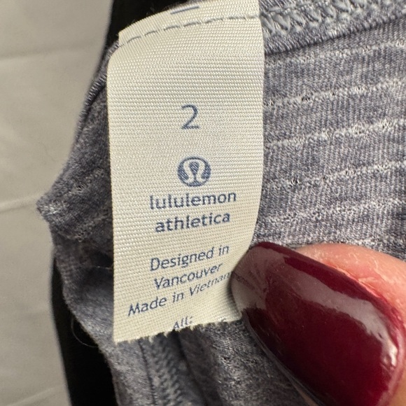 Lululemon Tank Top Grey - Picture 5 of 6